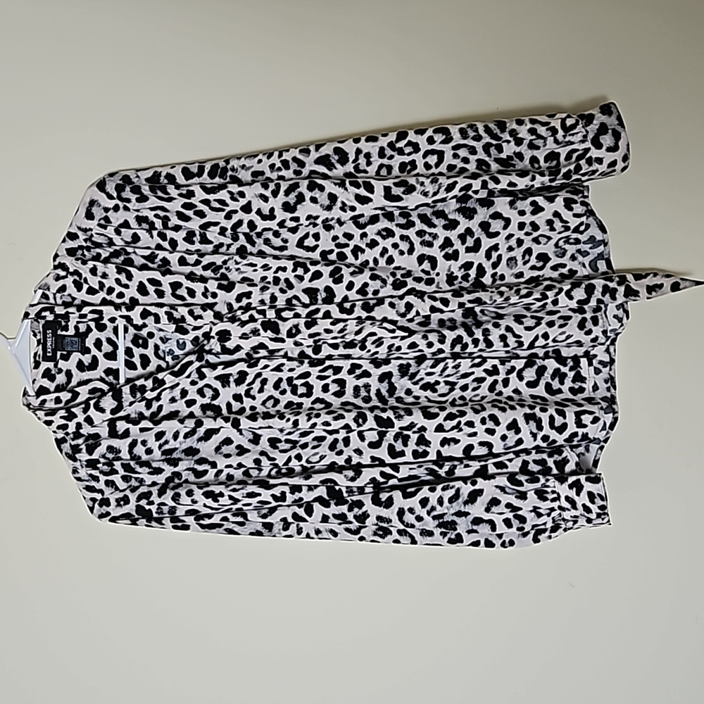 Express portofino tie neck leopard print button down size large